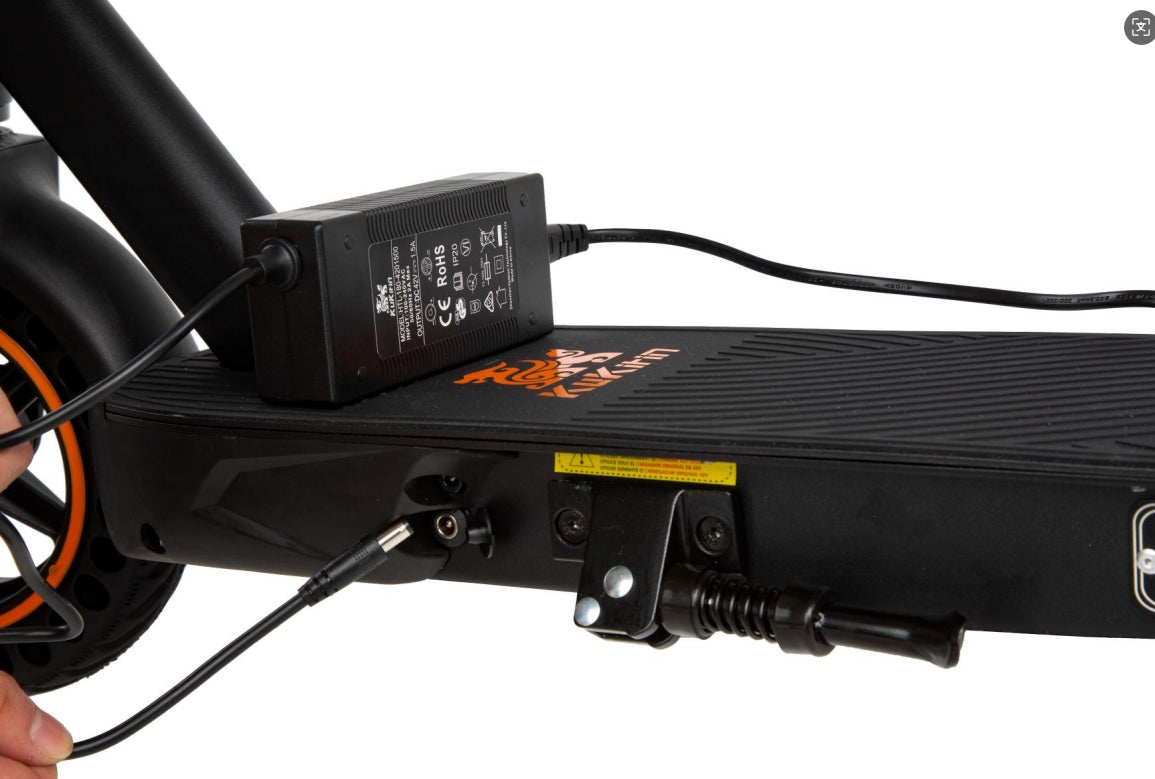 KuKirin S1 Max – 8" Hjul, LED 12V, Kompakt & Lätt