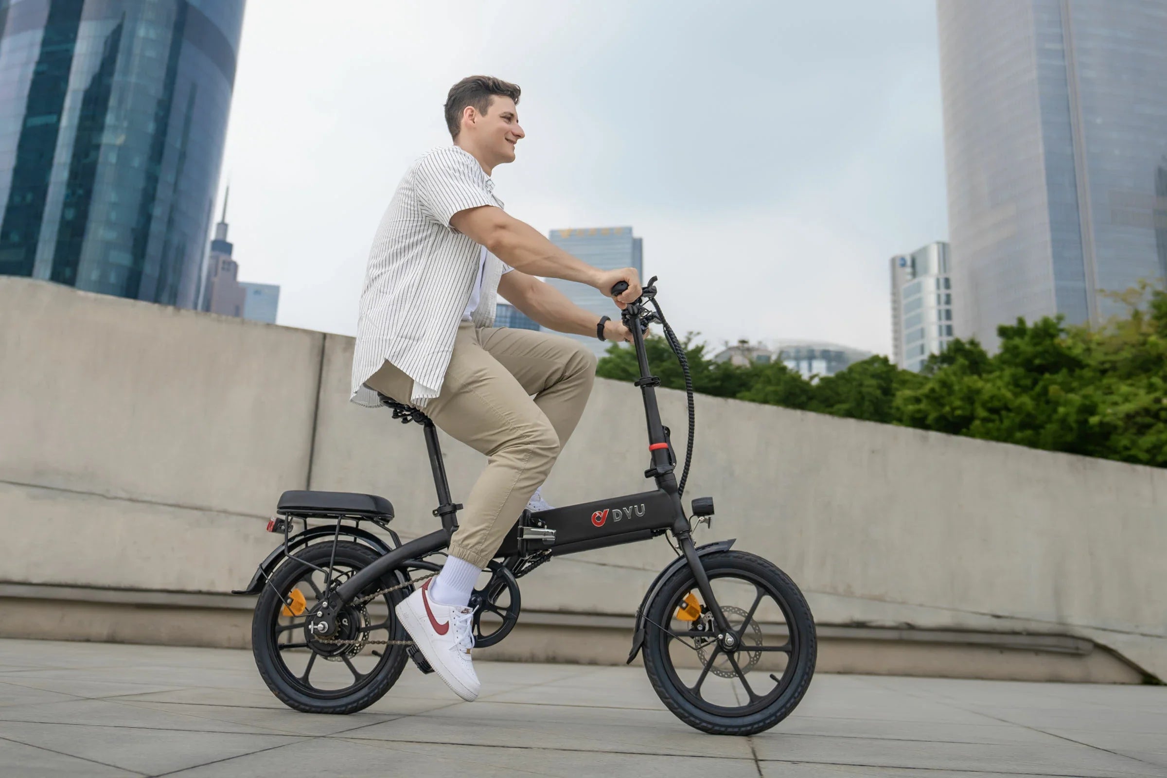 NextVolt Compact Flow – Hopfällbar Elcykel 250W, 36V 7,5Ah